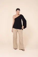 Blusa Assimétrica Manuela Preto