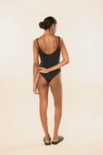 Maiô Melissa Preto - Imagem 4