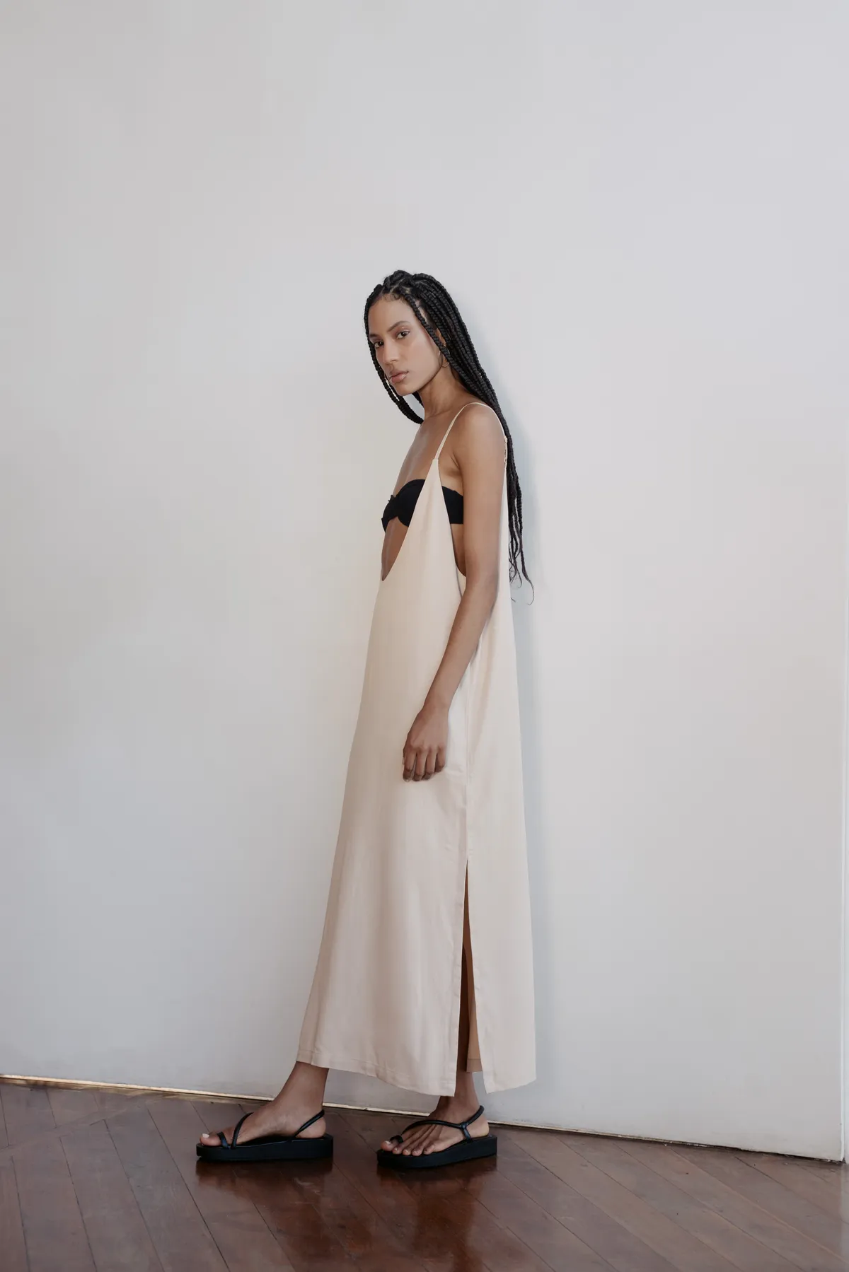 Vestido Sobrepor Naked Bege Duna